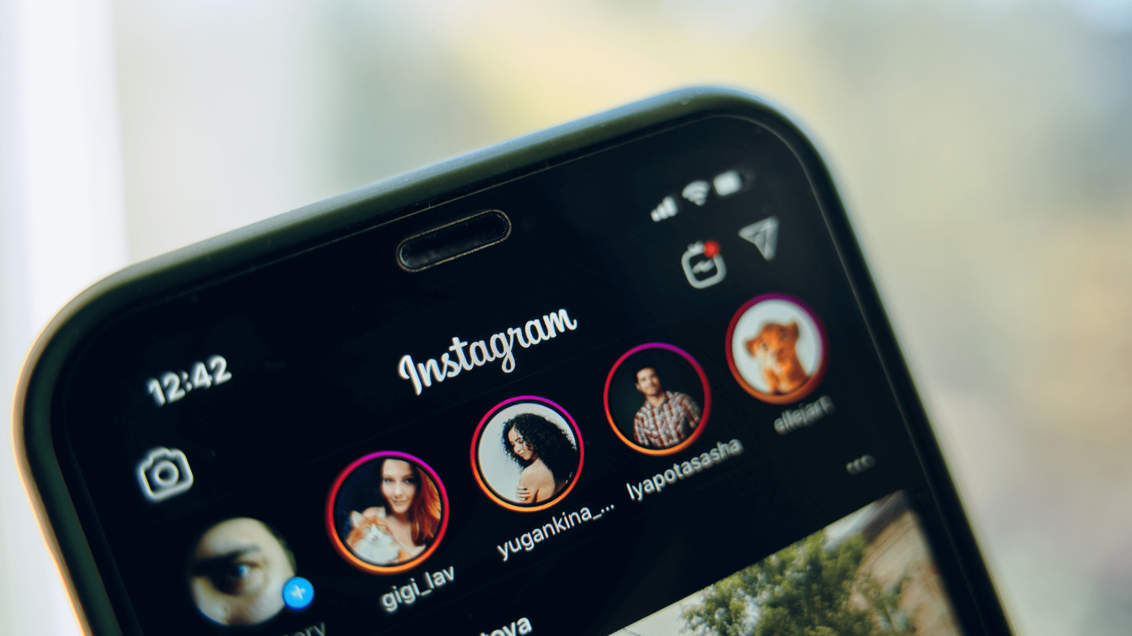 Lire la suite à propos de l’article Comment augmenter le nombre de vues de tes stories Instagram ?